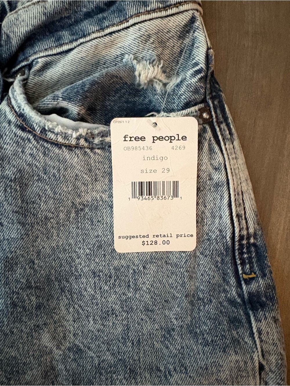 NWT Free People Washed Light Blue Distressed Boyfriend Jeans size 29 - Picture 2 of 8